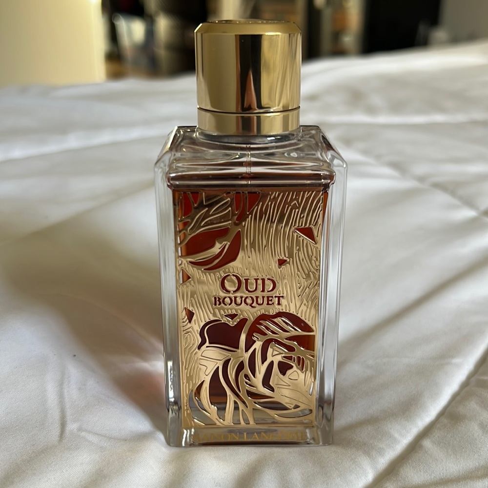 Maison Lancôme Oud Bouquet perfume